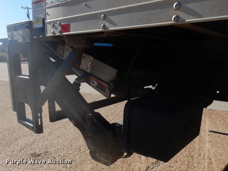 image for item DH8090 2014 International WorkStar 7300  box truck