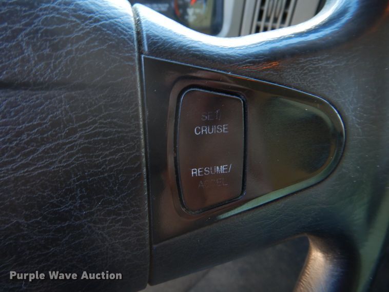 image for item DH8090 2014 International WorkStar 7300  box truck