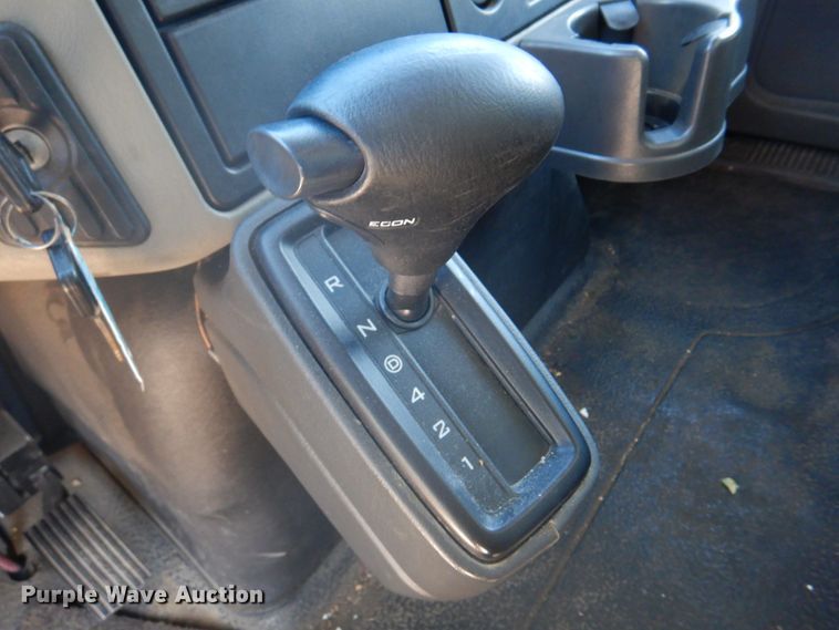 image for item DH8090 2014 International WorkStar 7300  box truck