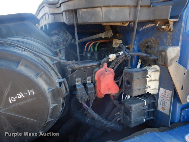 image for item DH8090 2014 International WorkStar 7300  box truck