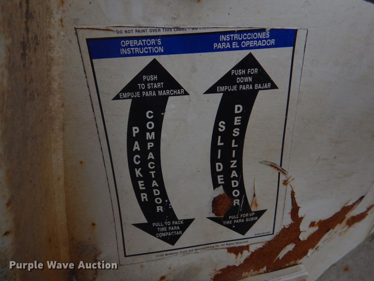 image for item DH8126 2000 Kenworth T300  refuse truck