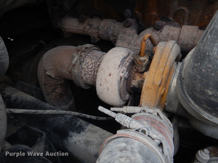 image for item DH8126 2000 Kenworth T300  refuse truck