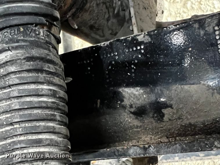 image for item DH8126 2000 Kenworth T300  refuse truck