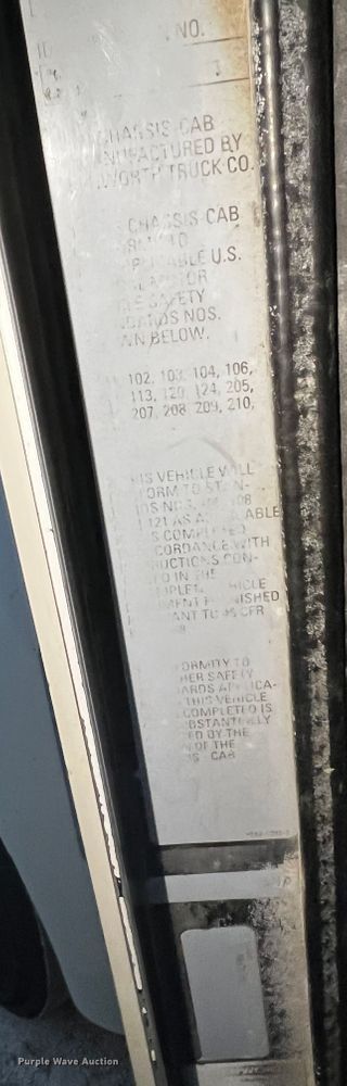 image for item DH8126 2000 Kenworth T300  refuse truck