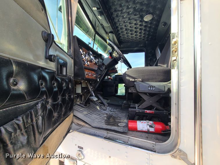 image for item DJ1499 2000 Kenworth W900  semi truck