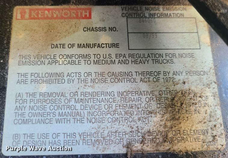 image for item DJ1499 2000 Kenworth W900  semi truck