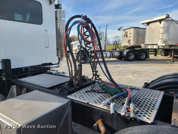 image for item DJ1499 2000 Kenworth W900  semi truck