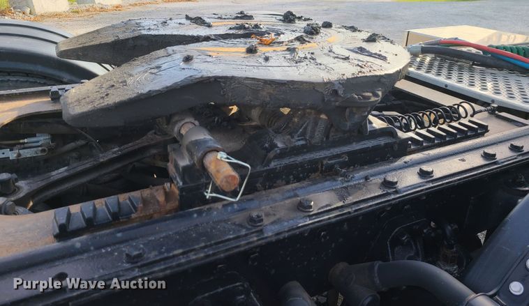 image for item DJ1499 2000 Kenworth W900  semi truck