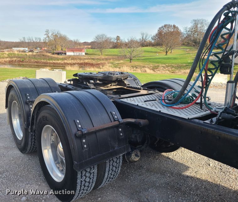 image for item DJ1499 2000 Kenworth W900  semi truck