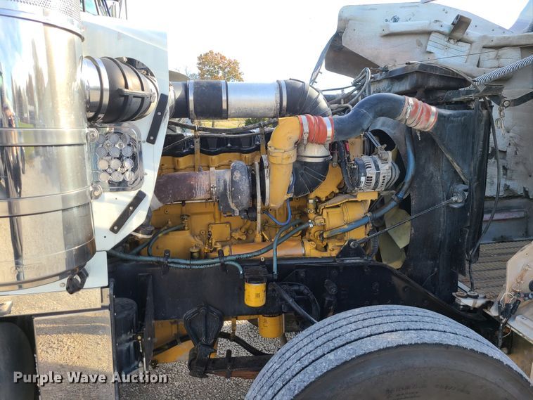 image for item DJ1499 2000 Kenworth W900  semi truck