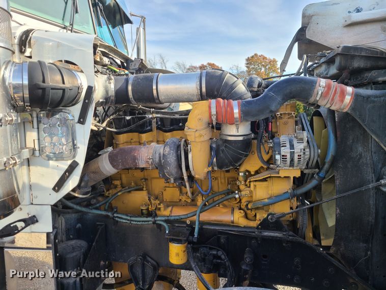 image for item DJ1499 2000 Kenworth W900  semi truck