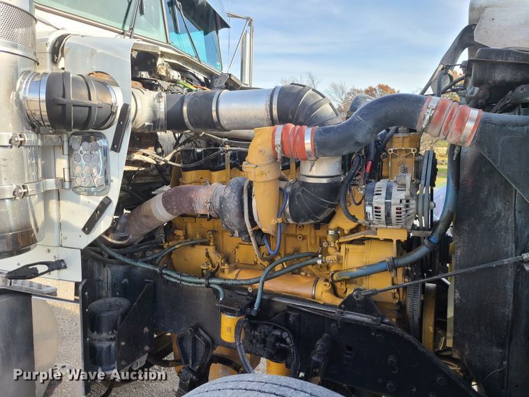 image for item DJ1499 2000 Kenworth W900  semi truck