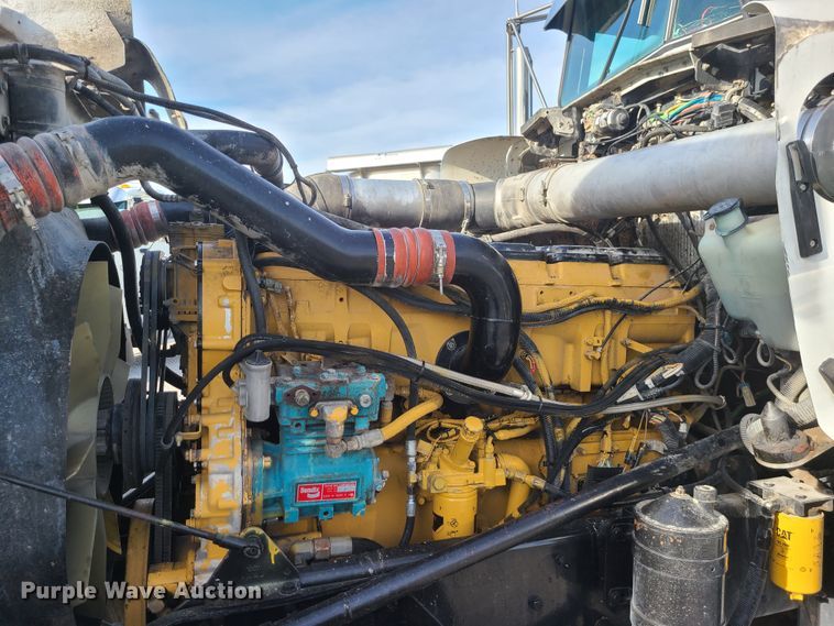 image for item DJ1499 2000 Kenworth W900  semi truck