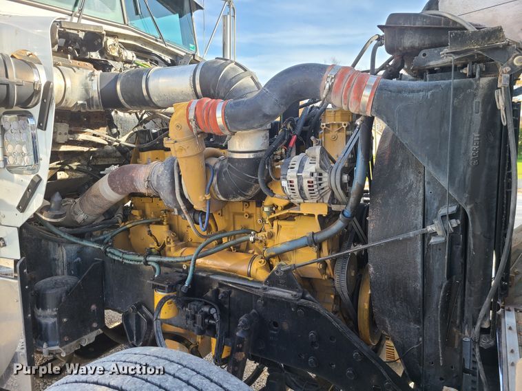 image for item DJ1499 2000 Kenworth W900  semi truck