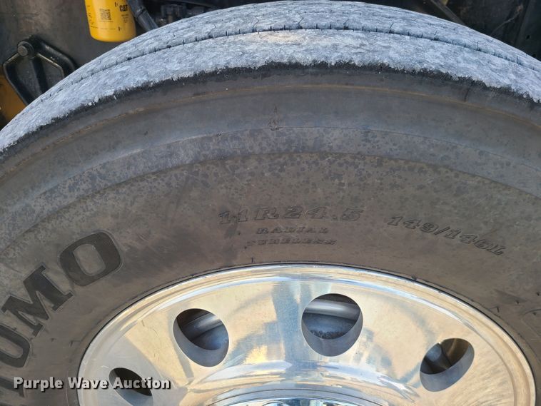 image for item DJ1499 2000 Kenworth W900  semi truck