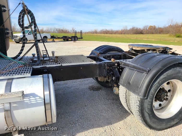 image for item DJ1513 2007 Mack CXP613  semi truck