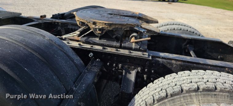 image for item DJ1513 2007 Mack CXP613  semi truck