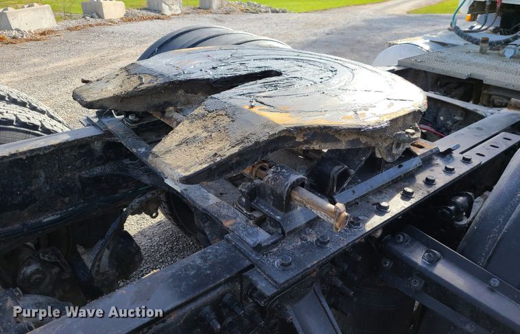 image for item DJ1513 2007 Mack CXP613  semi truck