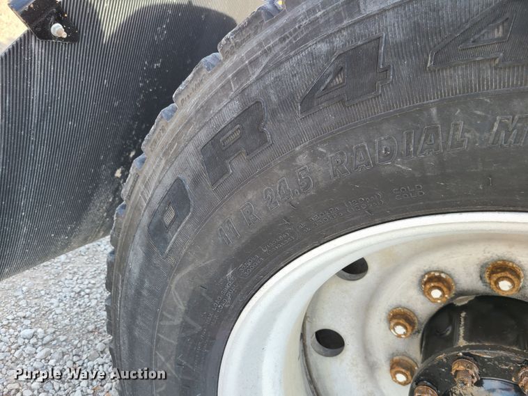 image for item DJ1513 2007 Mack CXP613  semi truck