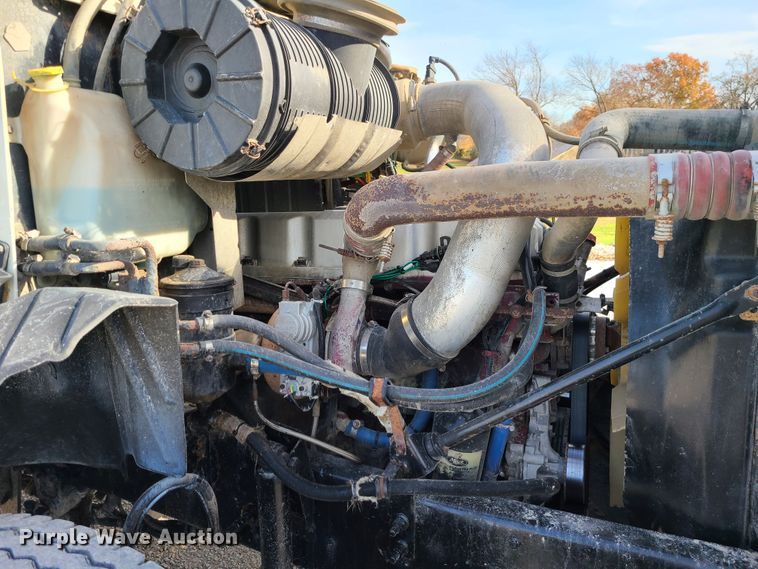 image for item DJ1513 2007 Mack CXP613  semi truck