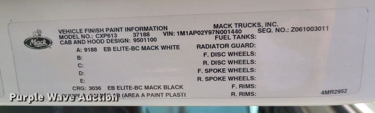 image for item DJ1513 2007 Mack CXP613  semi truck
