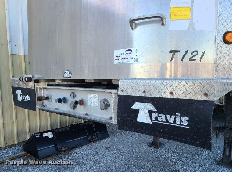 image for item DJ1605 2017 Travis  end dump trailer