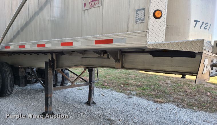 image for item DJ1605 2017 Travis  end dump trailer