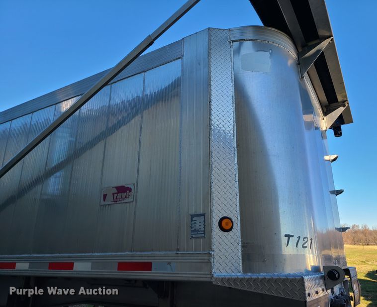 image for item DJ1605 2017 Travis  end dump trailer