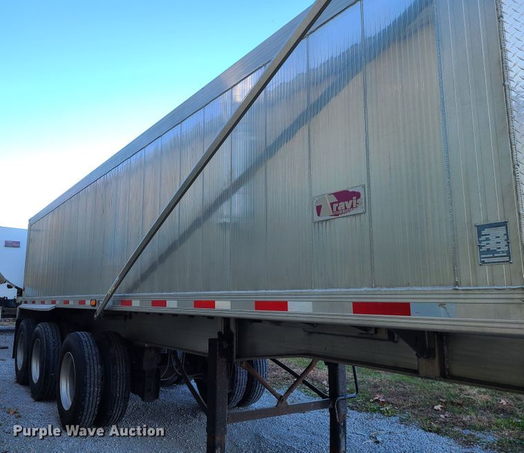 image for item DJ1605 2017 Travis  end dump trailer