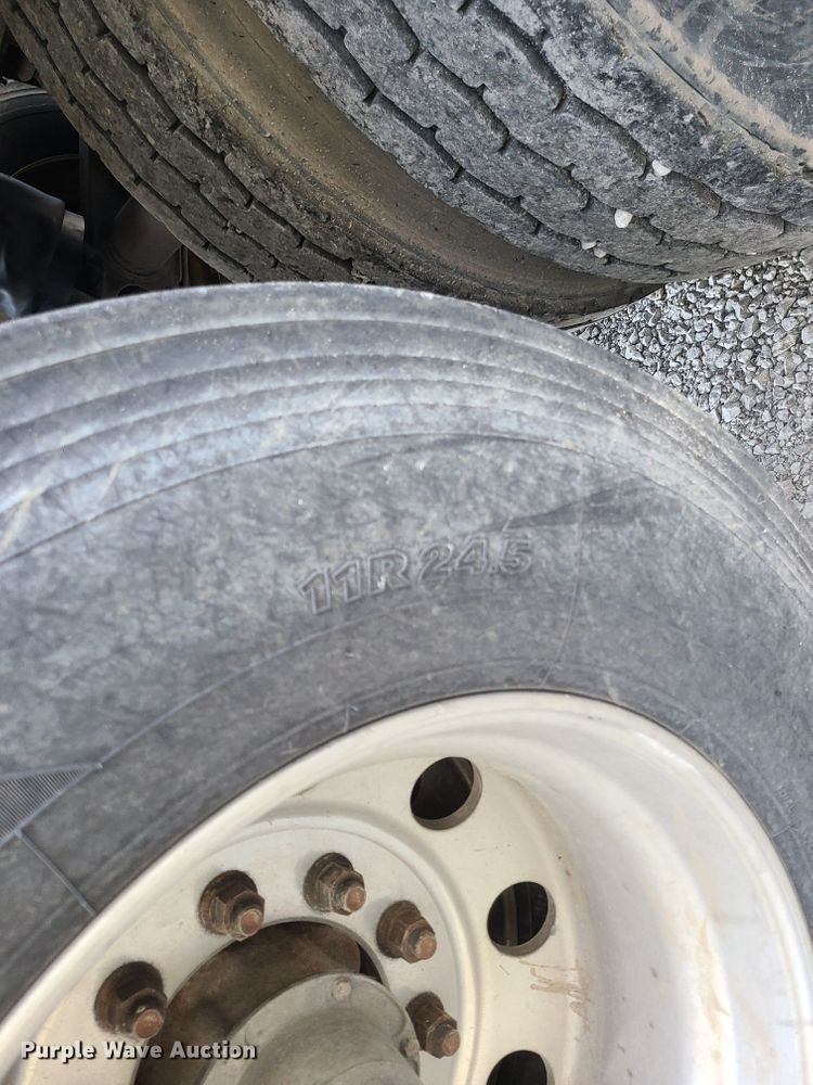 image for item DJ1605 2017 Travis  end dump trailer