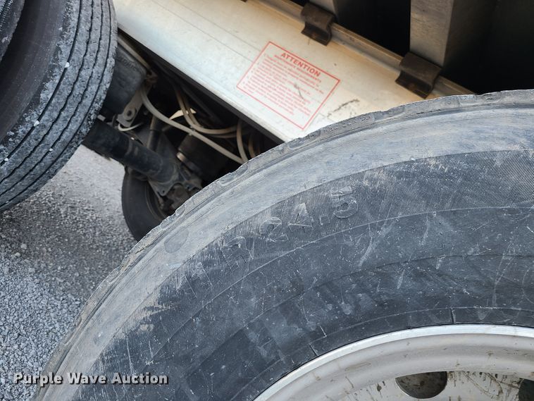 image for item DJ1605 2017 Travis  end dump trailer