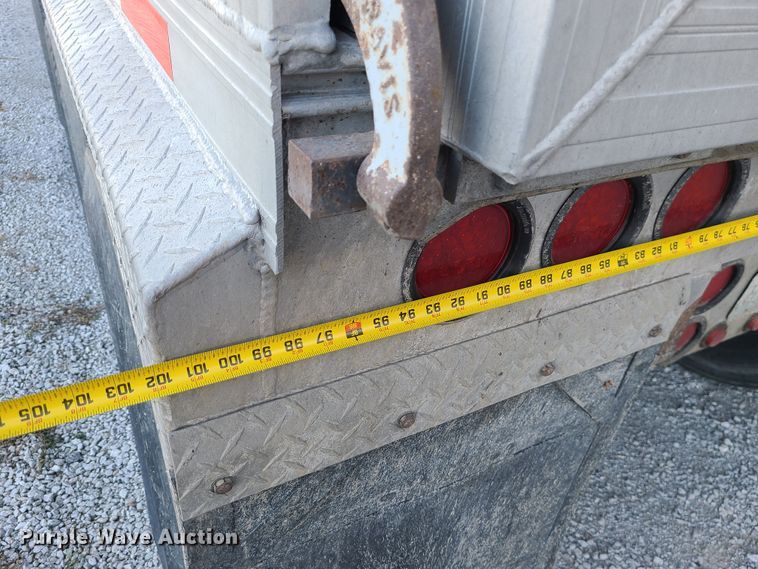 image for item DJ1605 2017 Travis  end dump trailer