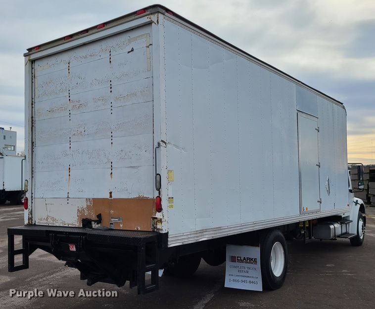 image for item DJ1675 2004 Freightliner Business Class M2  box truck