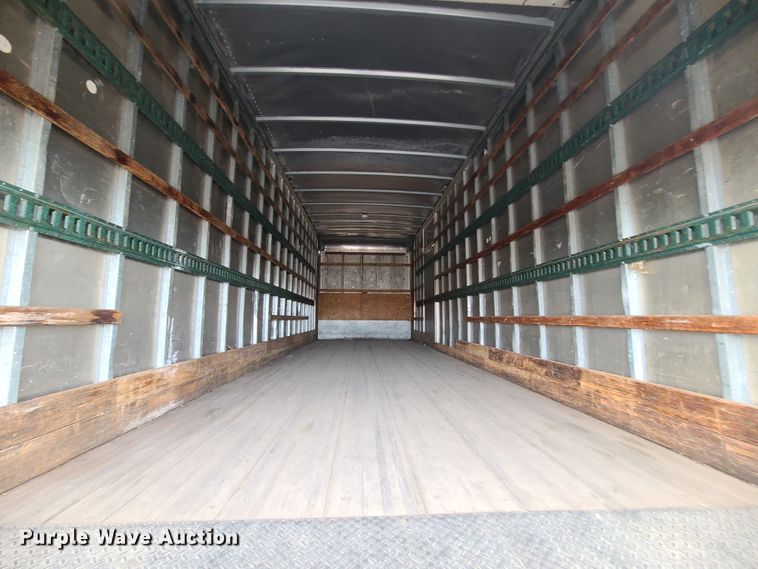 image for item DJ1676 2005 Freightliner Business Class M2  box truck