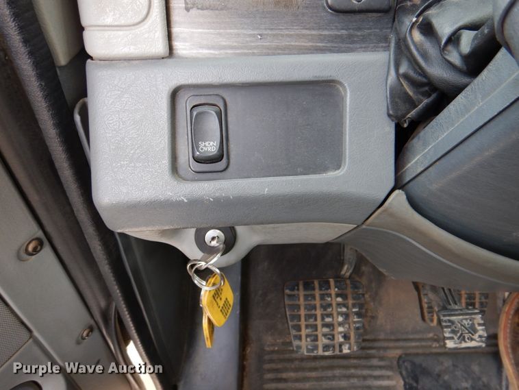 image for item DK1468 2009 Freightliner Columbia  semi truck