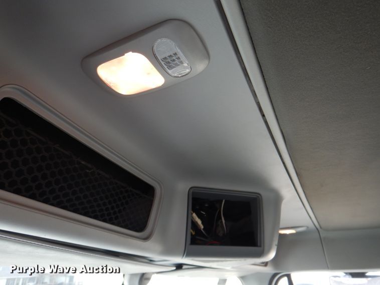 image for item DK1468 2009 Freightliner Columbia  semi truck