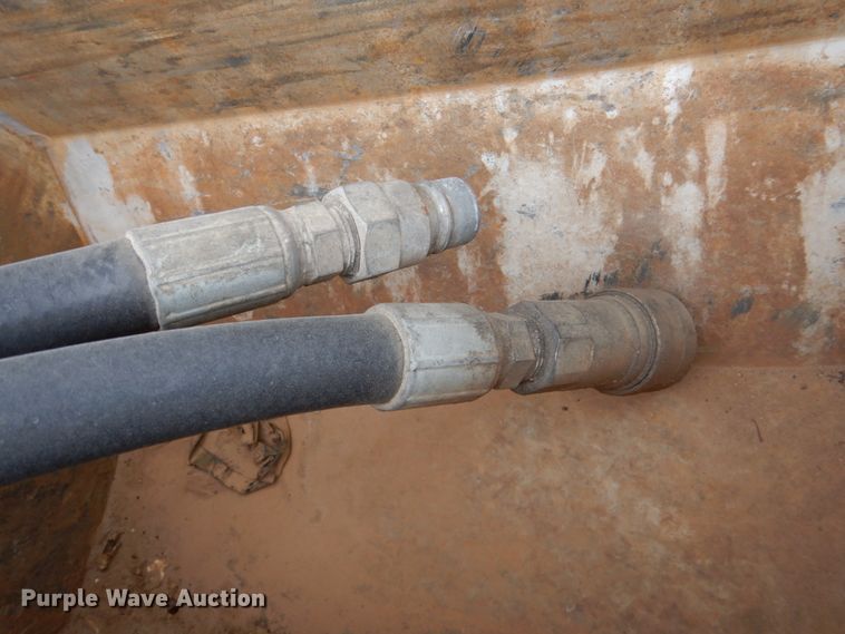 image for item DK1468 2009 Freightliner Columbia  semi truck