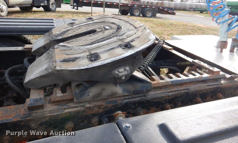 image for item DK1468 2009 Freightliner Columbia  semi truck