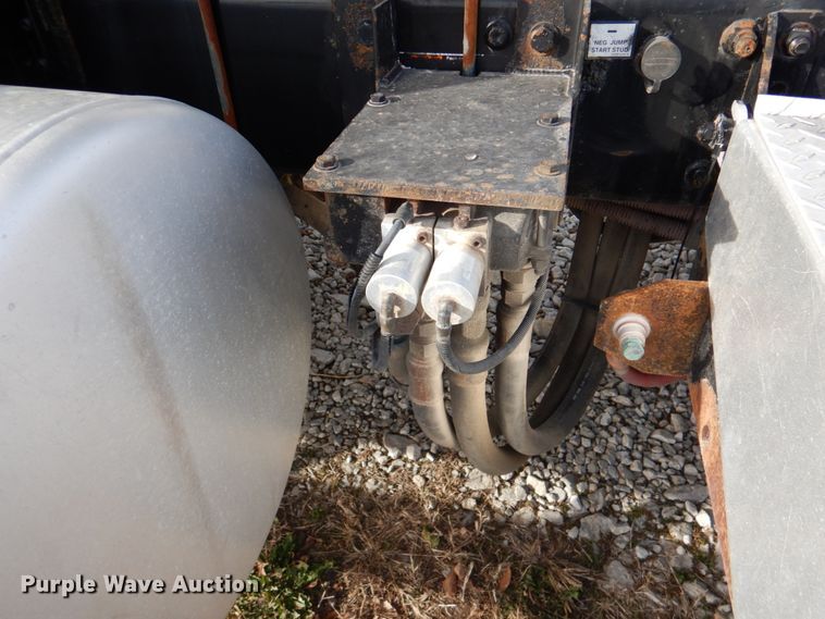 image for item DK1468 2009 Freightliner Columbia  semi truck