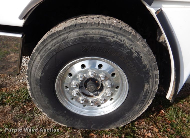 image for item DK1468 2009 Freightliner Columbia  semi truck