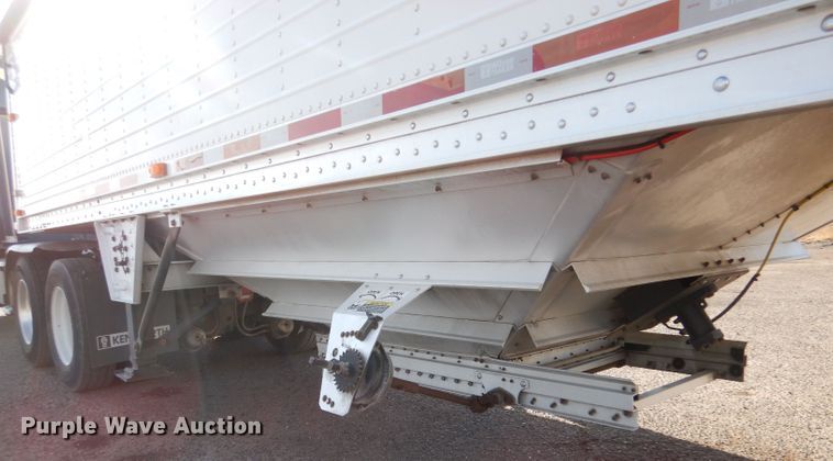 image for item DK7244 2012 Wilson DWH-500C  grain trailer