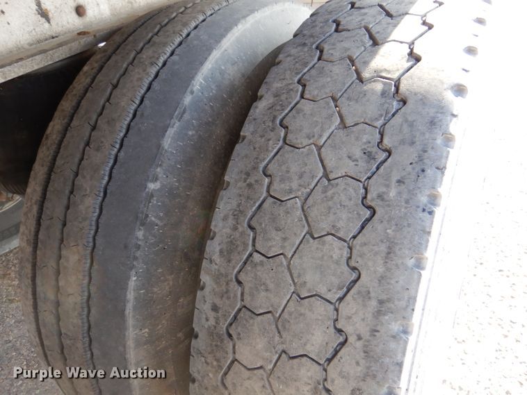 image for item DK7244 2012 Wilson DWH-500C  grain trailer