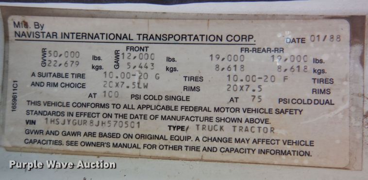 image for item DK8686 1988 International 8300  semi truck