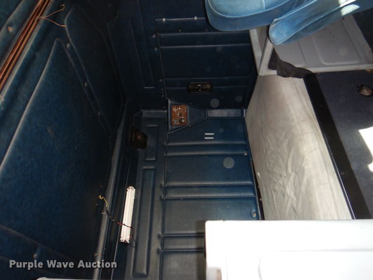 image for item DK8687 1996 Freightliner FLD120  semi truck