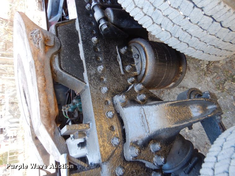 image for item DK8687 1996 Freightliner FLD120  semi truck