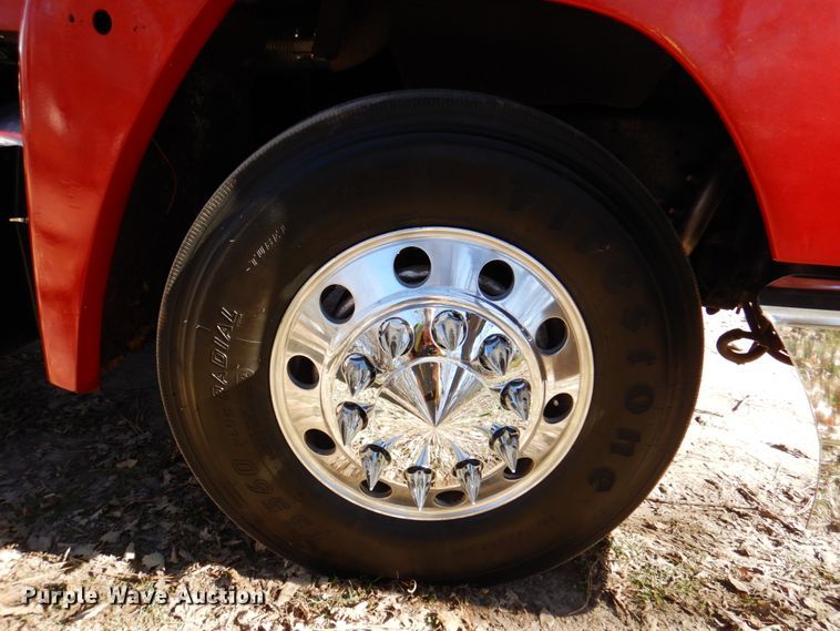 image for item DK8687 1996 Freightliner FLD120  semi truck