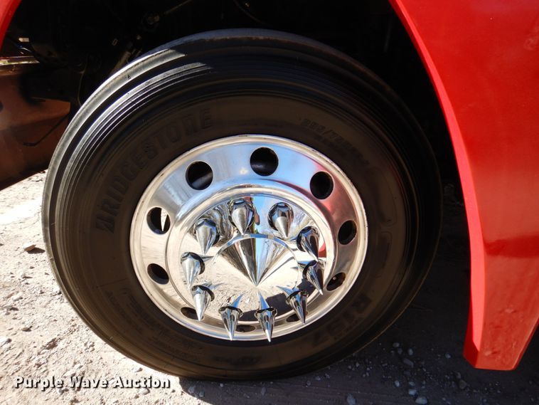 image for item DK8687 1996 Freightliner FLD120  semi truck