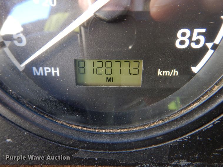 image for item DK8689 2004 Sterling AT9500  semi truck