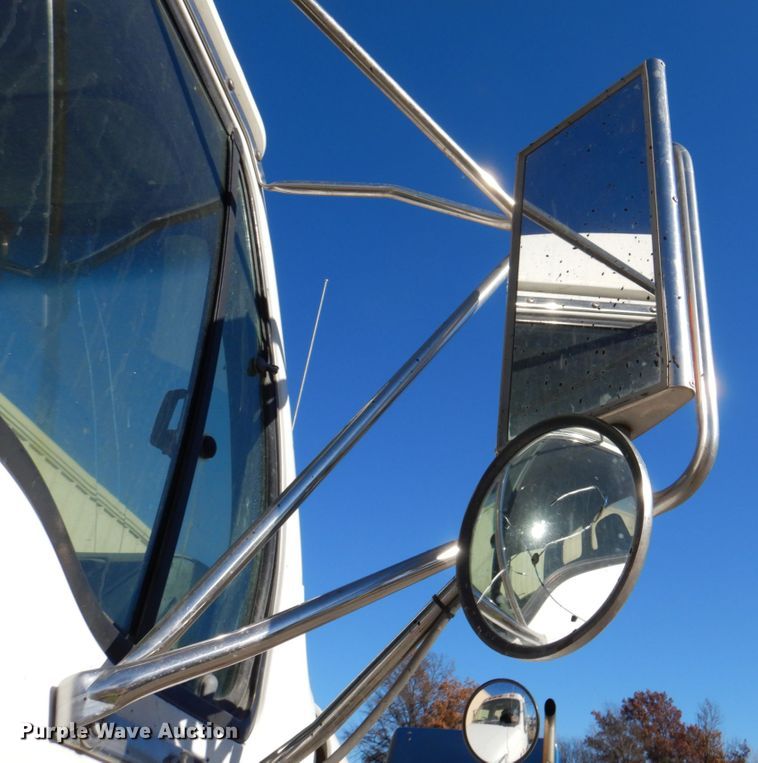 image for item DK8689 2004 Sterling AT9500  semi truck