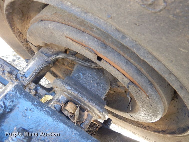 image for item DK8689 2004 Sterling AT9500  semi truck